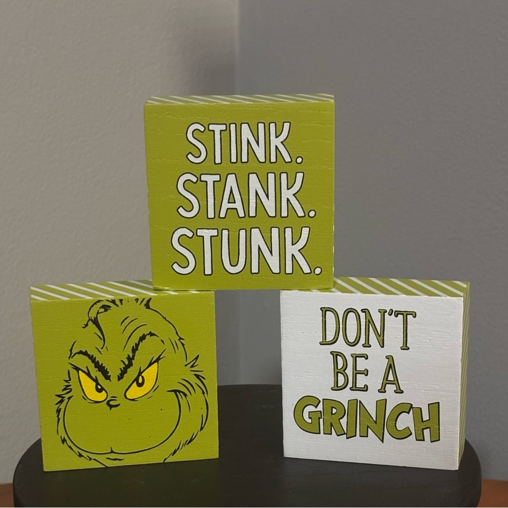 The Grinch Wood Blocks for tiered tray displays